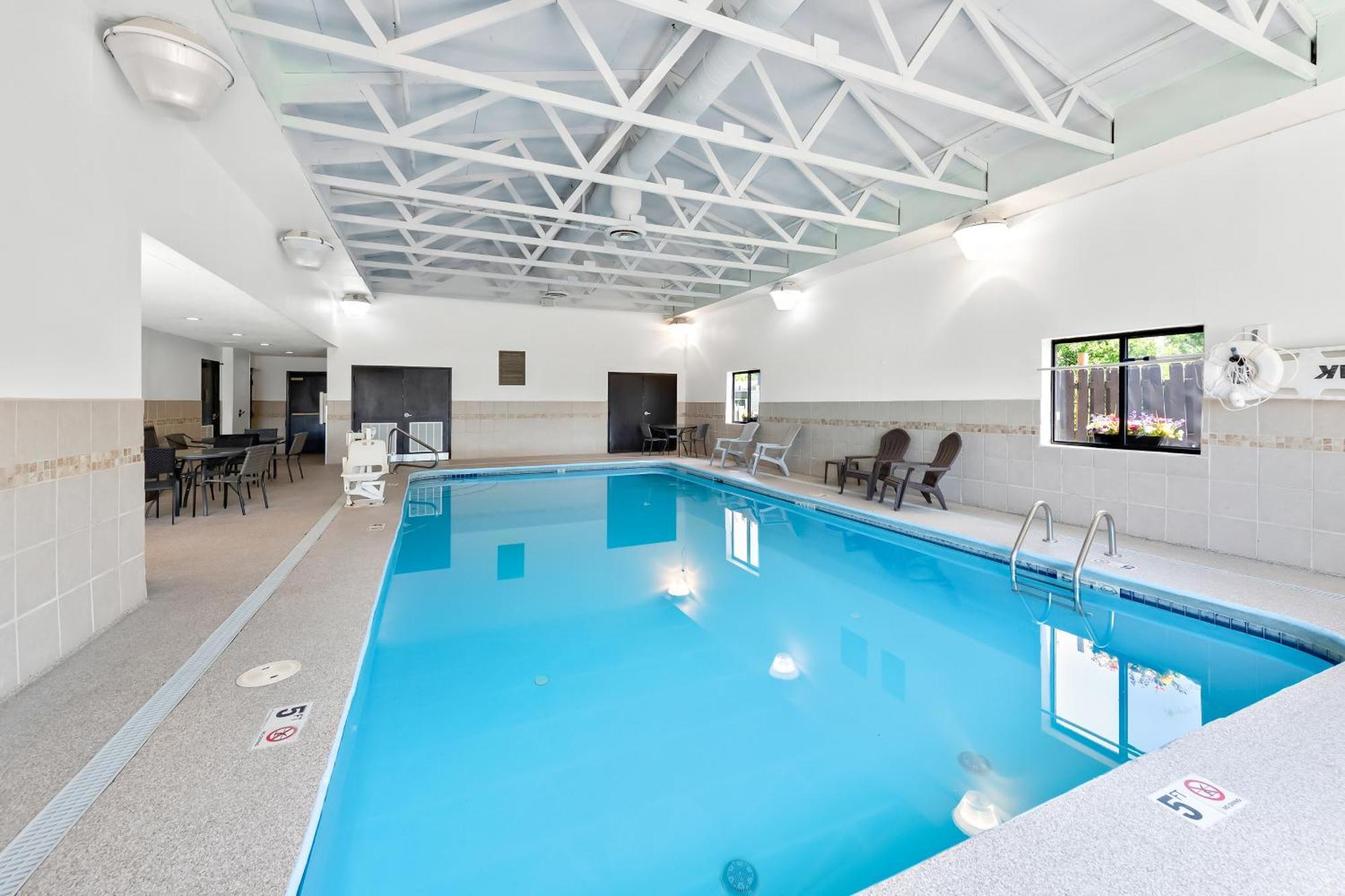 Comfort Suites Columbus Kültér fotó