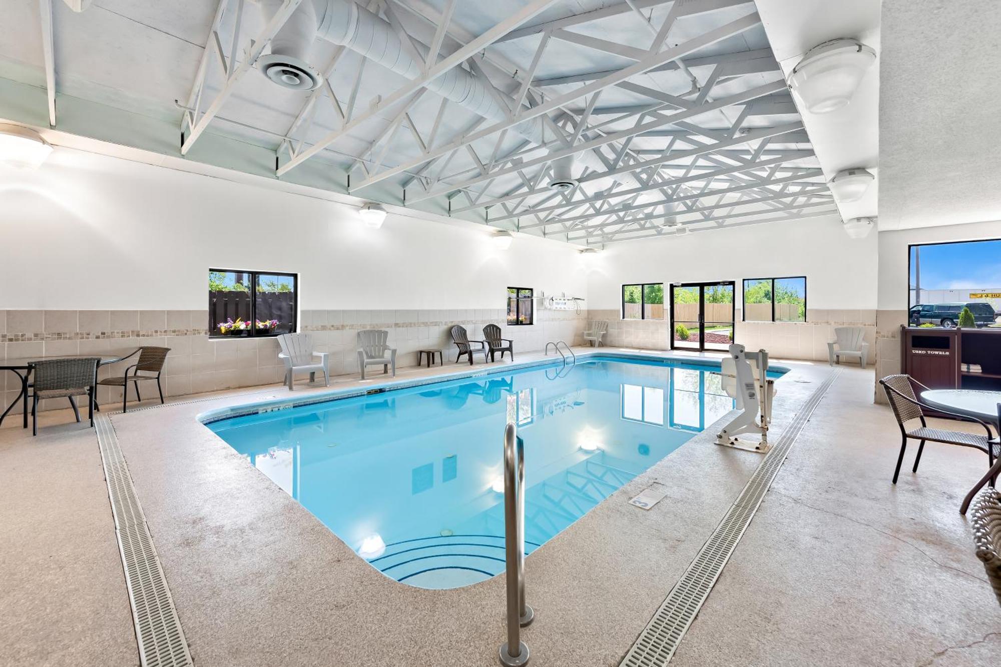 Comfort Suites Columbus Kültér fotó