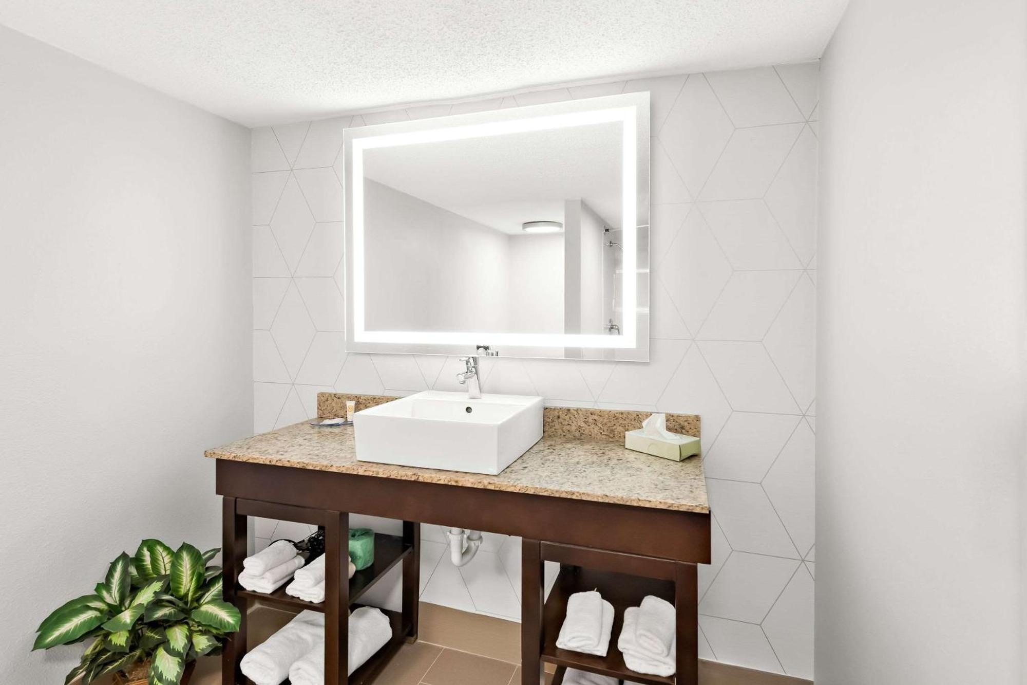 Comfort Suites Columbus Kültér fotó