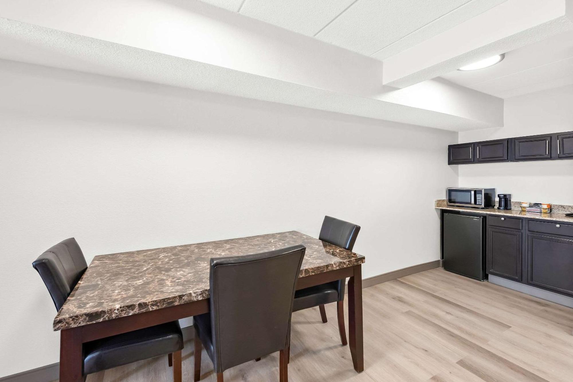 Comfort Suites Columbus Kültér fotó