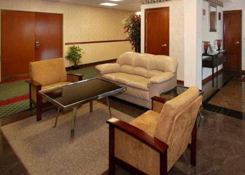 Comfort Suites Columbus Beltér fotó